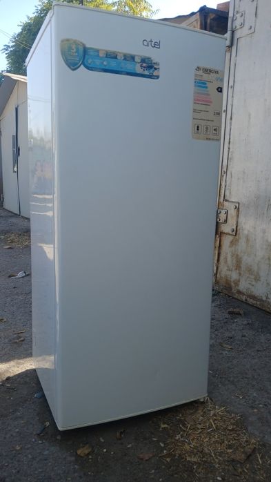 Прадается холодильник