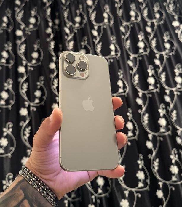 Iphone 16 pro max in garantie, baterie 100%
