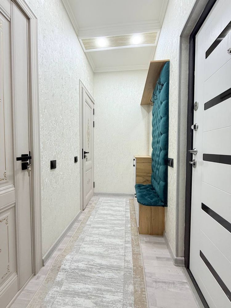 Чиланзар 8 кв 1-2/2/4. 35м2 Продам квартиру Срочно