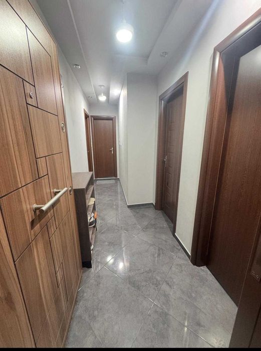 Продава се Тристаен апартамент в Пловдив, Христо Смирненски - 90 кв.м за 1945 €/кв.м - Снимка #12