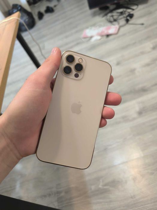 IPhone 12 pro в идеальном состоянии, айфон 12про 256гб