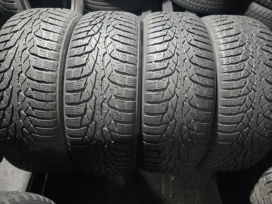 Anvelope 205/60 R16 NOKIAN de iarna