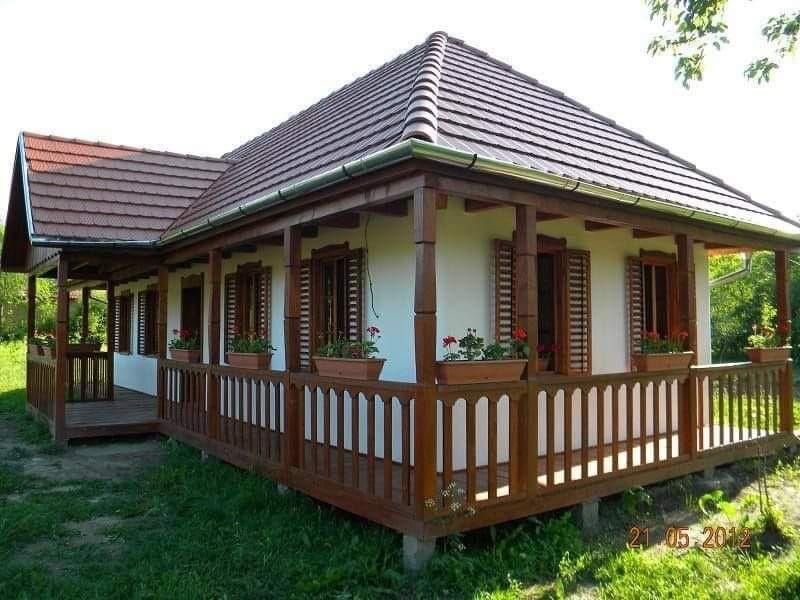 Vând case modulare pe structură metalică