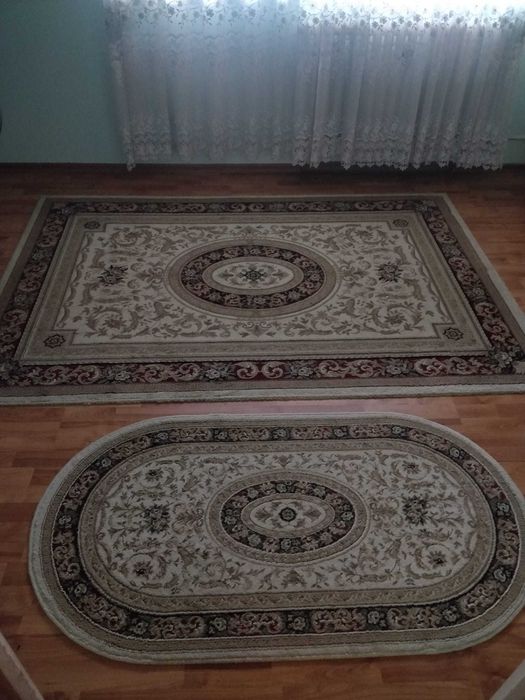 Vand mocheta ovala 150x80 model clasic ( placut visual )