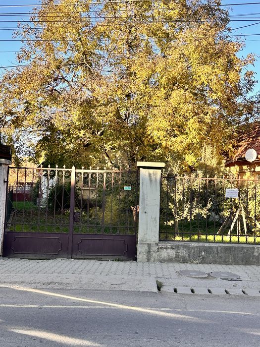 Casa si teren intravilan in centrul orasului Miercurea Nirajului