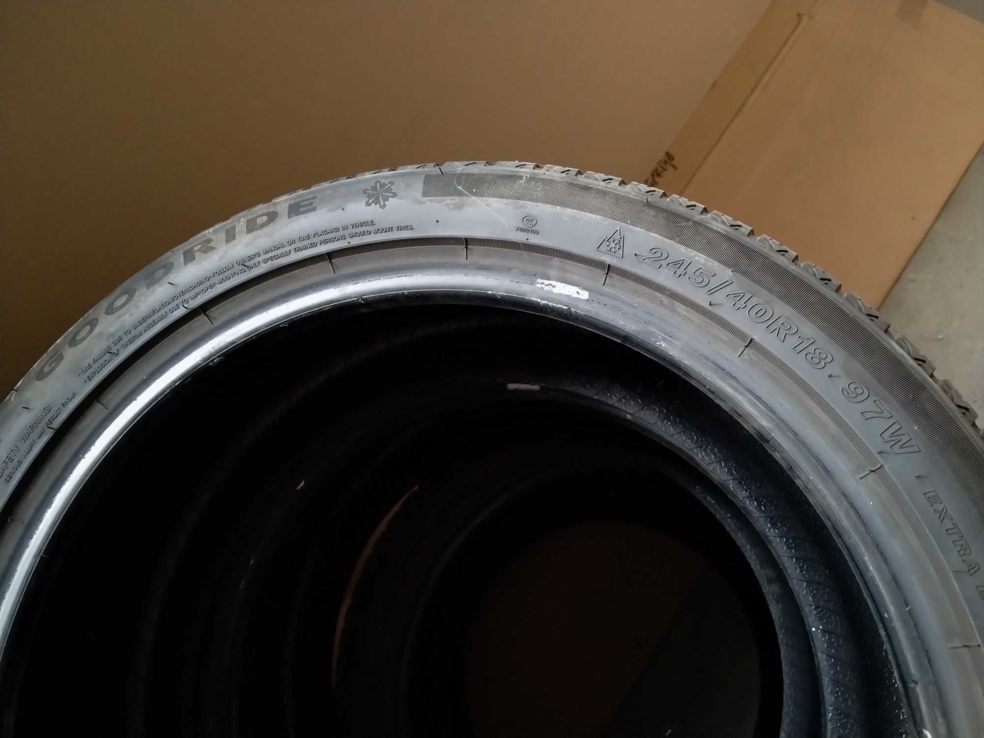 Всесезонни гуми 245/40/18
