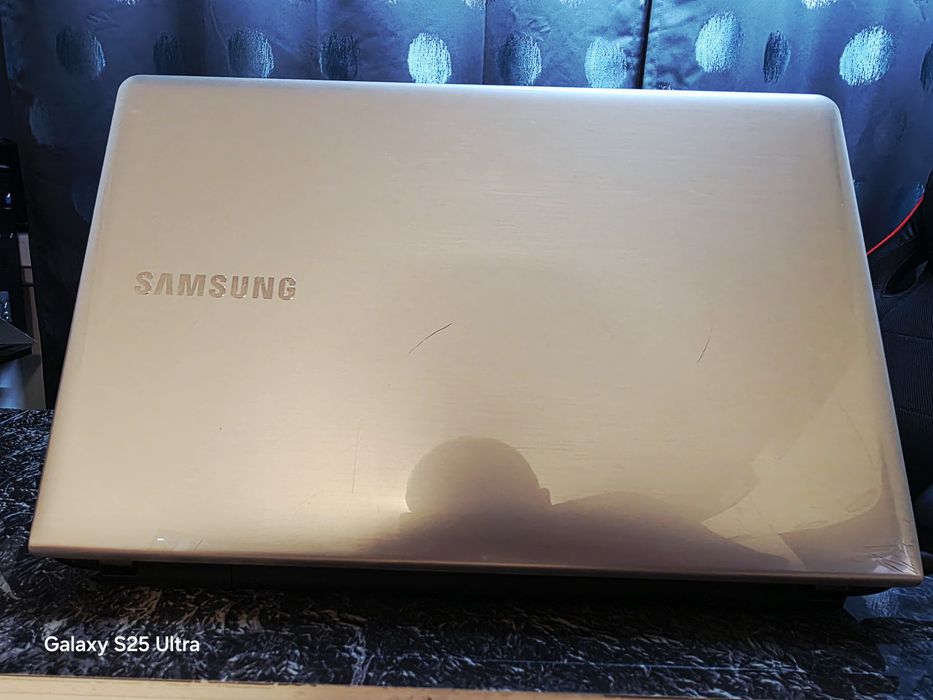 Laptop Samsung office