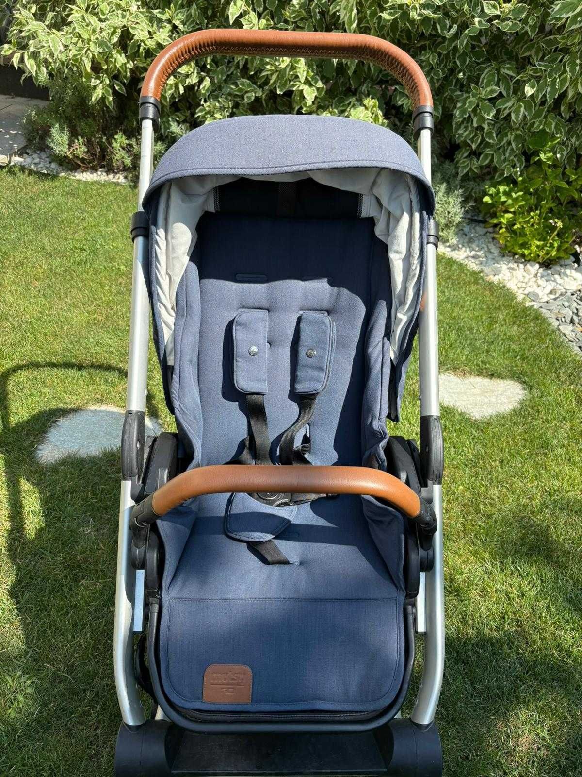Vand Carucior Mutsy Nio cu adaptori scoica Cybex