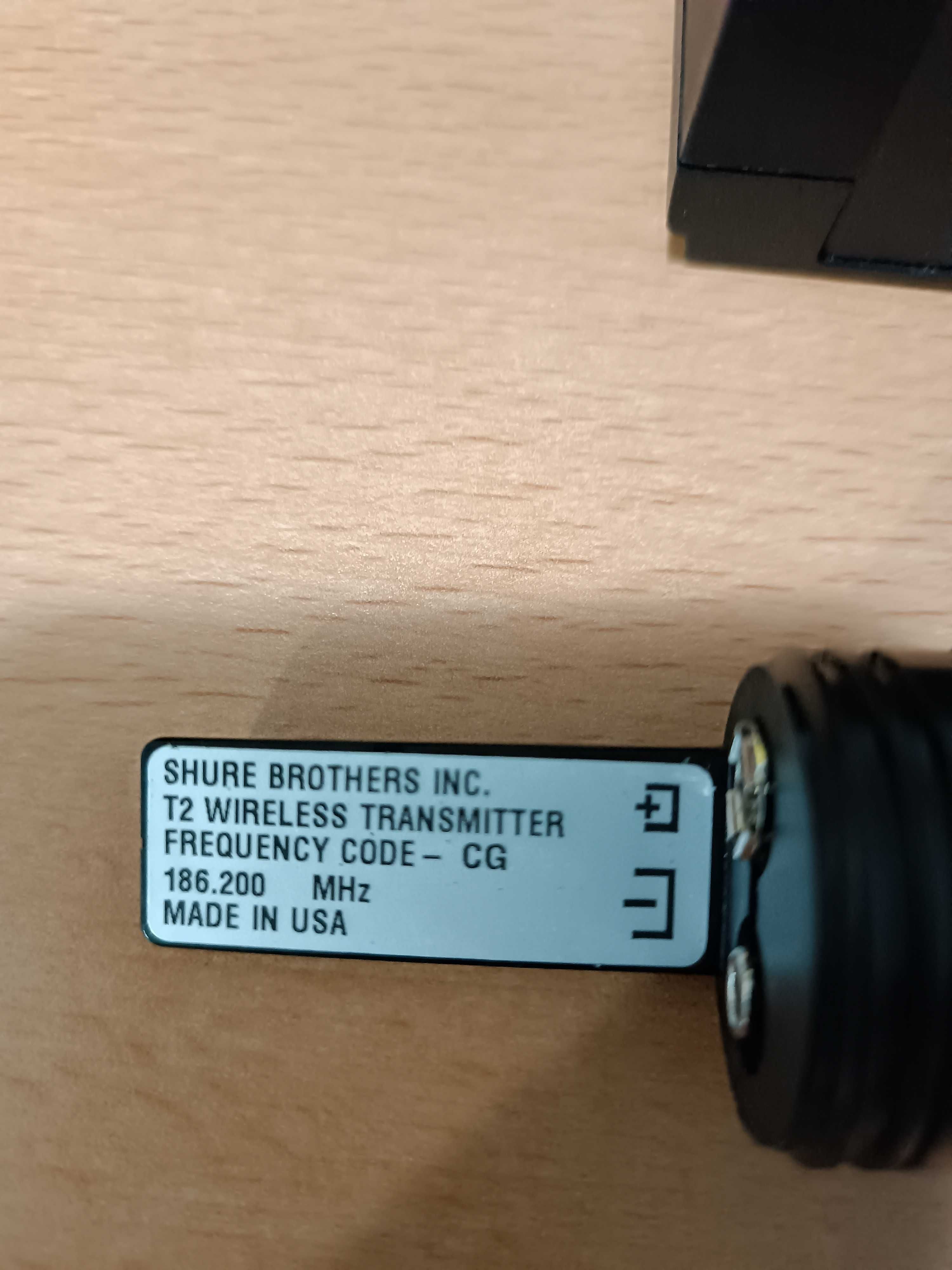 Микрофон Shure SM58 с ресивером Shure T4V.Оригинал.США