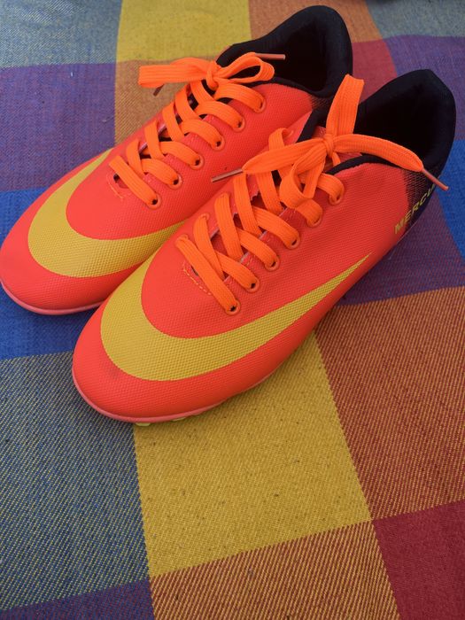 Сороконожки Найк меркуриал