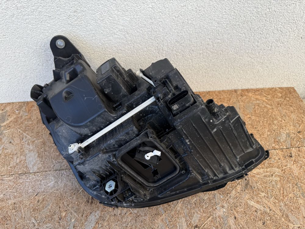 Far stanga Mercedes E Class LED High Performance Original Europa