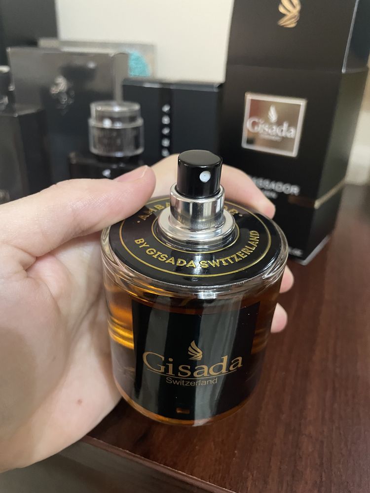 Продавам парфюми