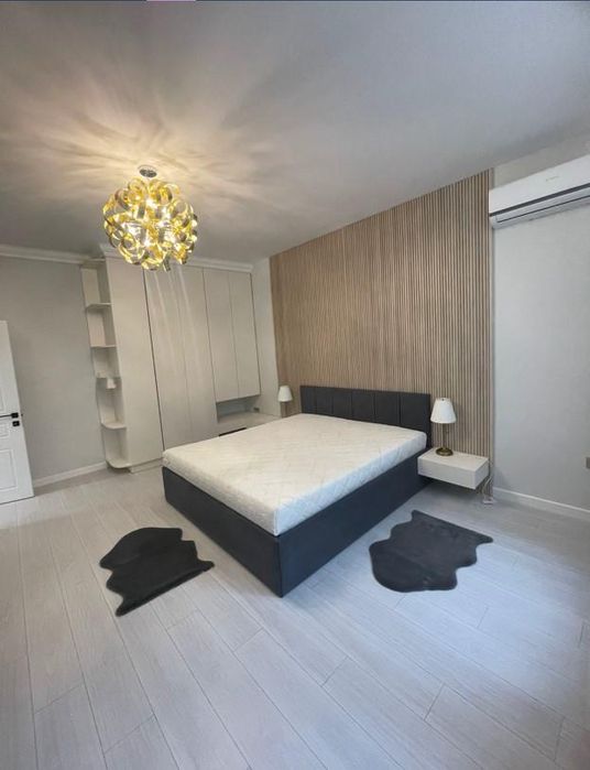 Дава се под наем Тристаен апартамент в София, Център - 90 кв.м за 1700 € - Снимка #5