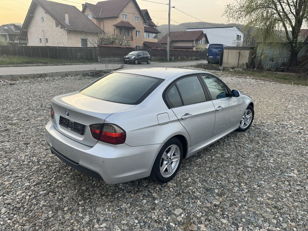 Bmw 320i e90 benzina M pack import Germania