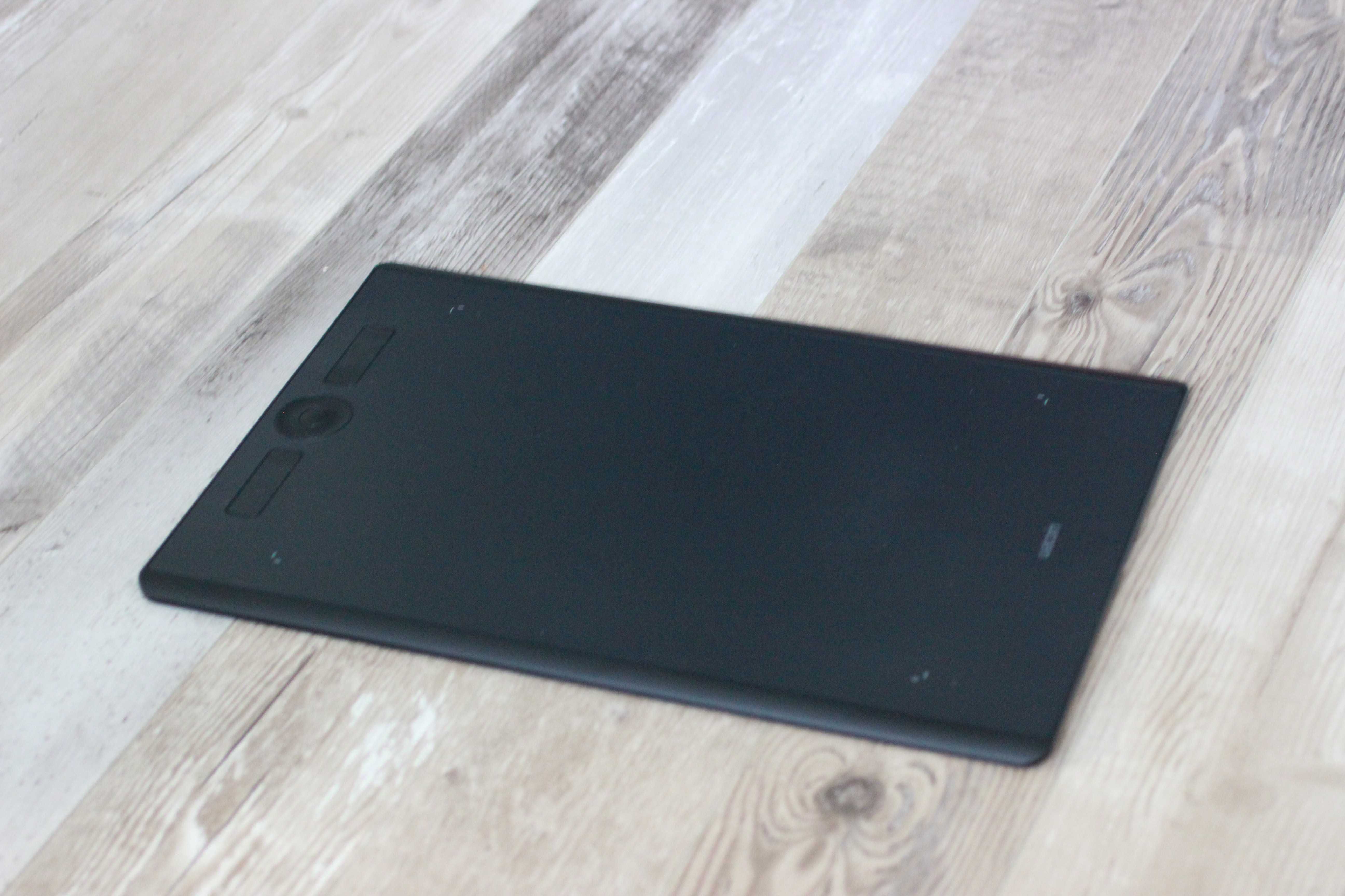 Графичен таблет Wacom Intuos Pro L
