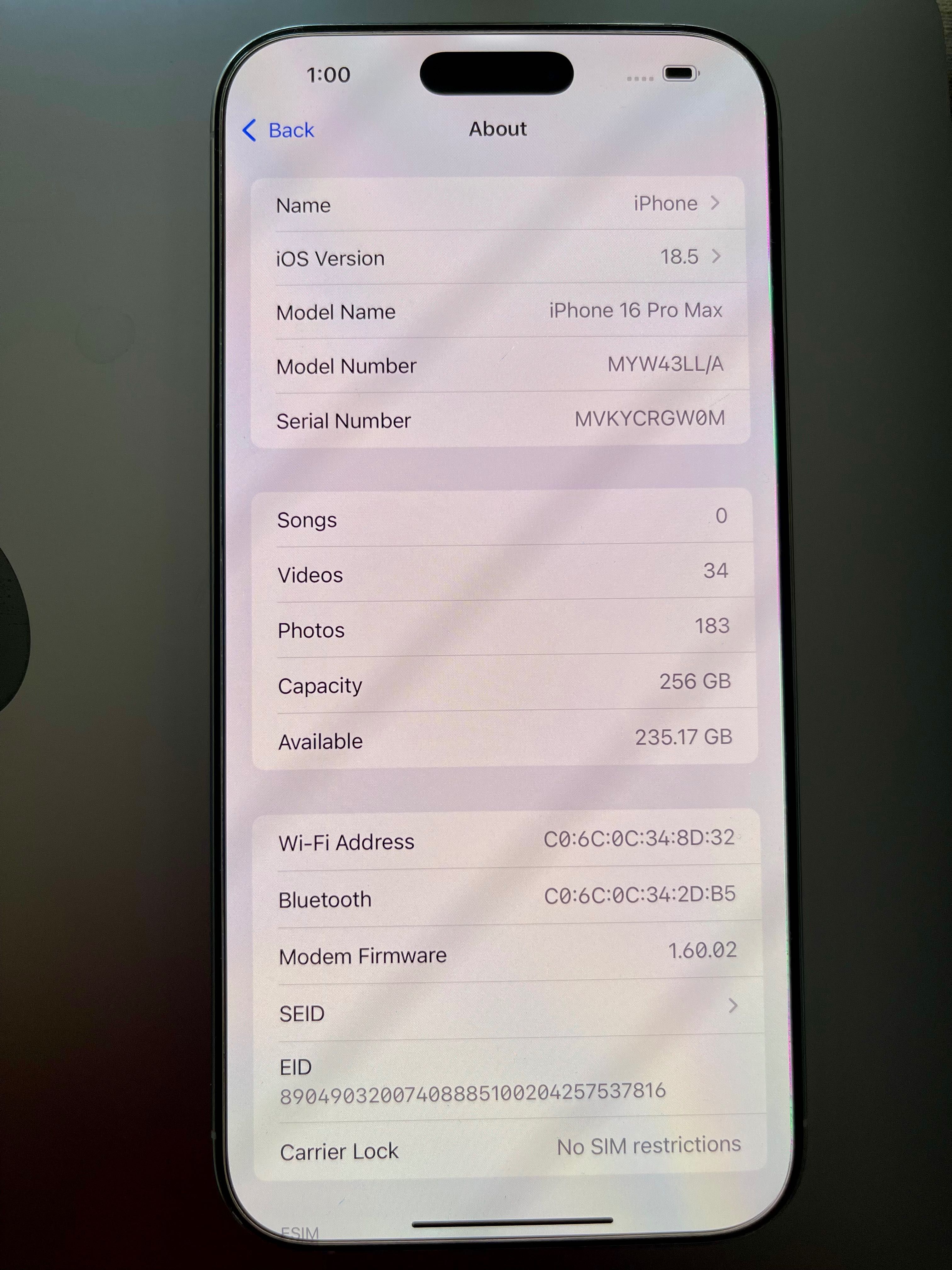 iPhone 16 Pro Max 256GB 1800лв -
Отключен, Като Нов + Аксесоари