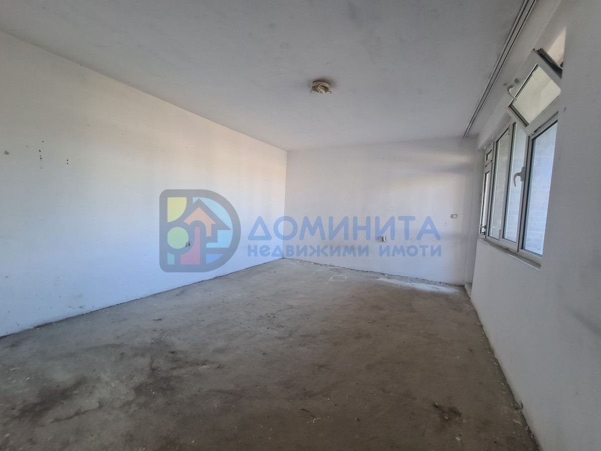 Продава се Къща в Приморско - 428 кв.м за 437 €/кв.м - Снимка #8