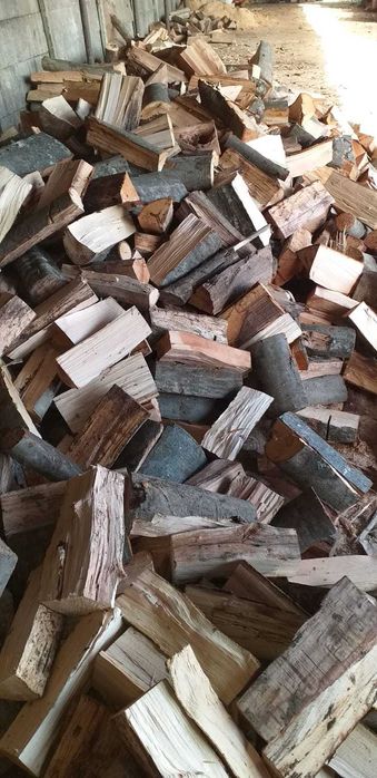 Lemn de foc cu livrare la domiciliu pentru centrale sau sobe de teraco