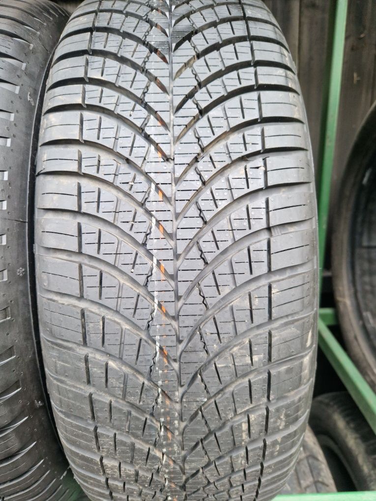 Anvelope noi AllSeason Goodyear 215/60/17 Demo dot 2023