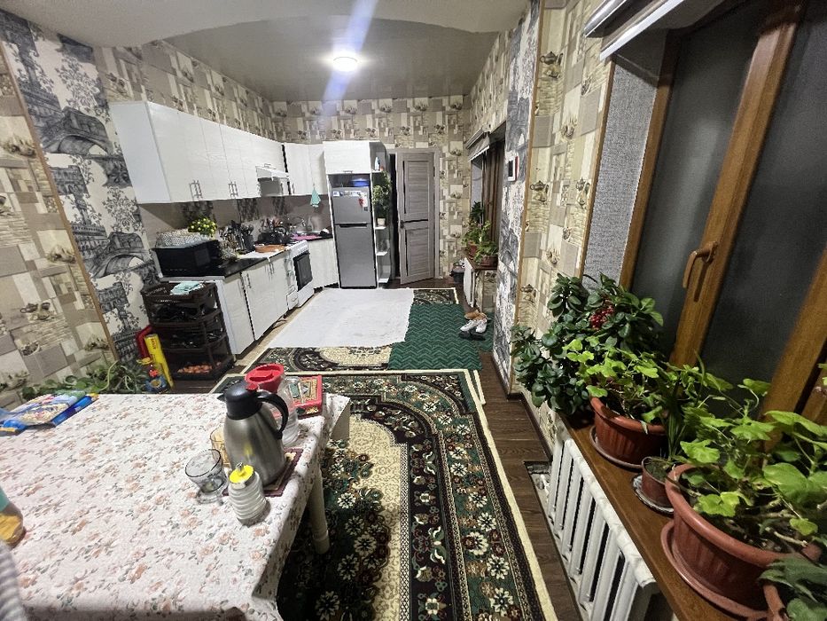 Tashgresdan Hovli sotiladi