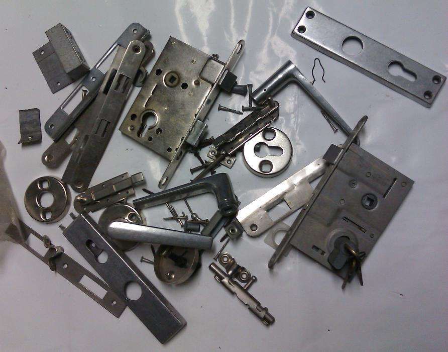 Balamale dulap, clanta, yala, butuc usa