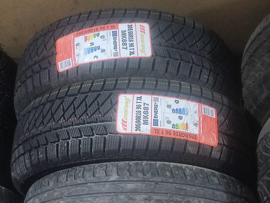 Продам зимнею резину.16 новую