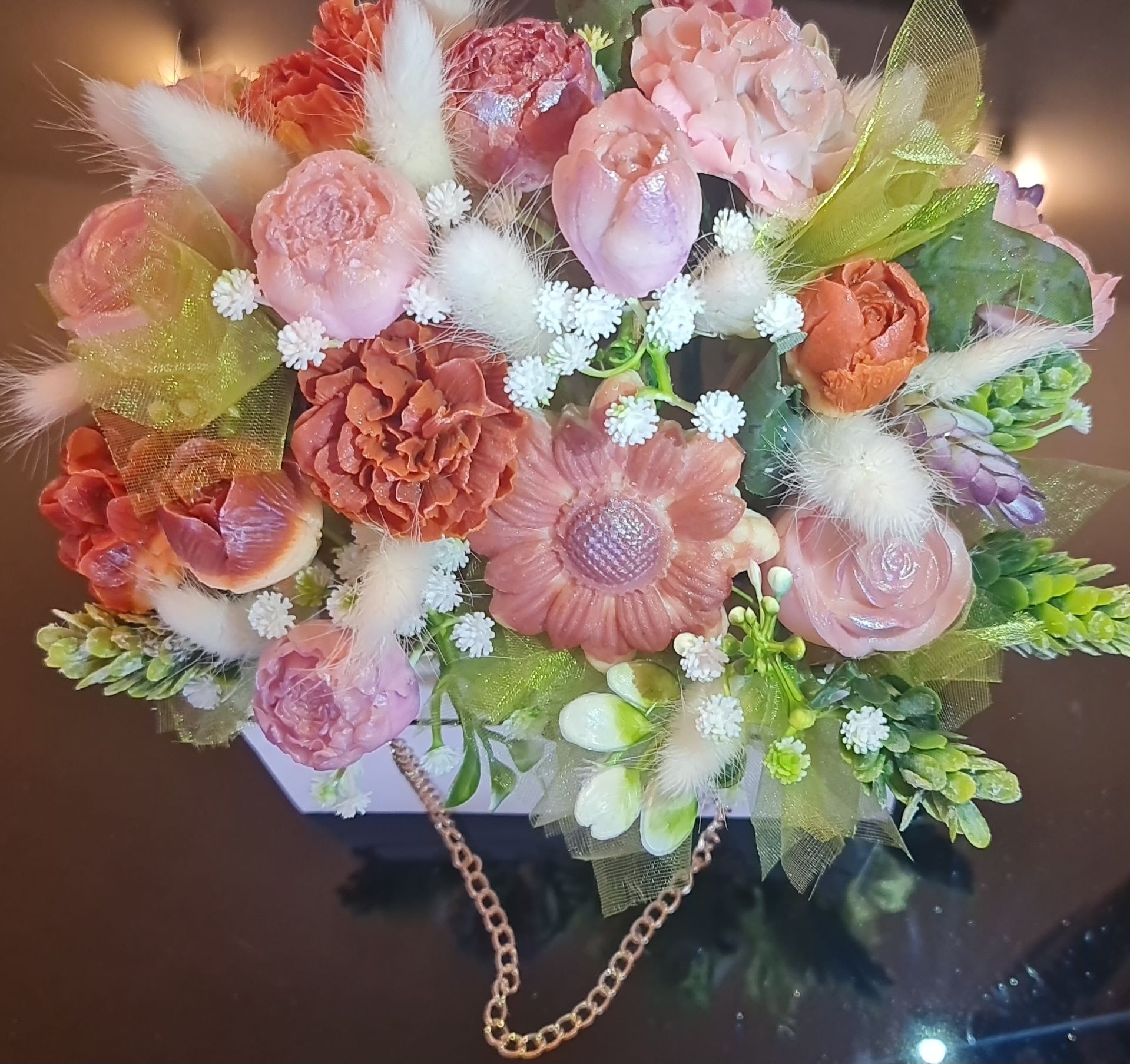Buchet hand made din flori Artizanale din sapun turnat individual