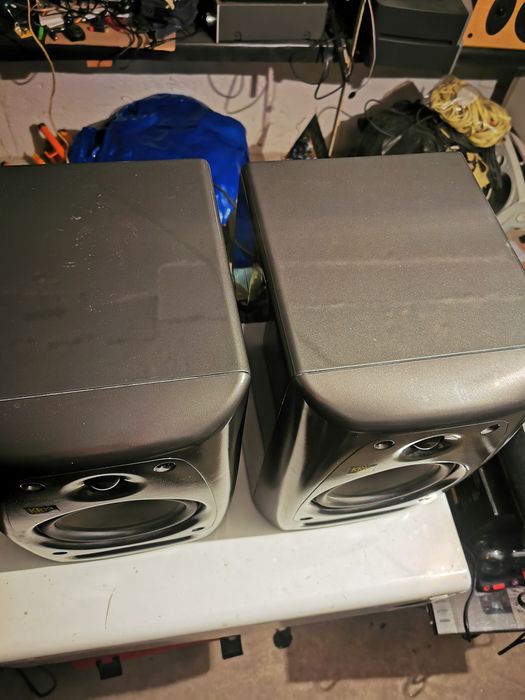 KRK Rokit 6 Rpg2FG.Krk Rokit 5RPG2.Harman kardon onyx studio 8.
