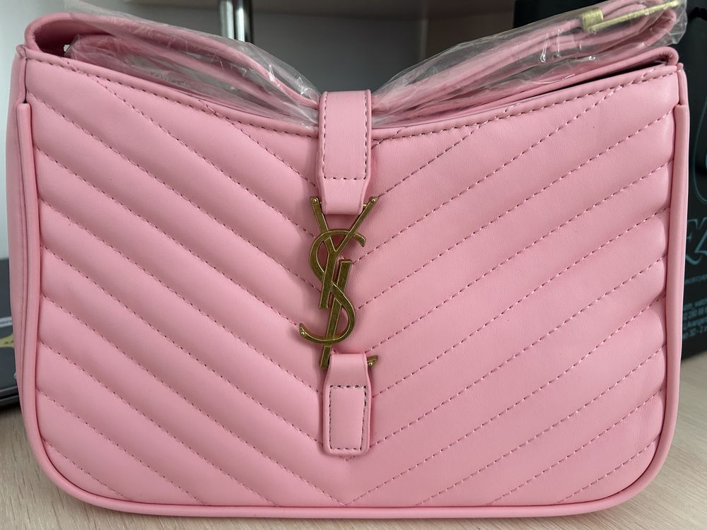 Сумкa Yves Saint Laurent