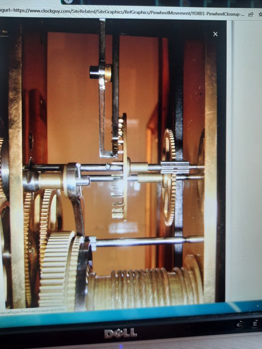 Ceas de perete cu secundar central, comtoise, roata cu pini, sec 18