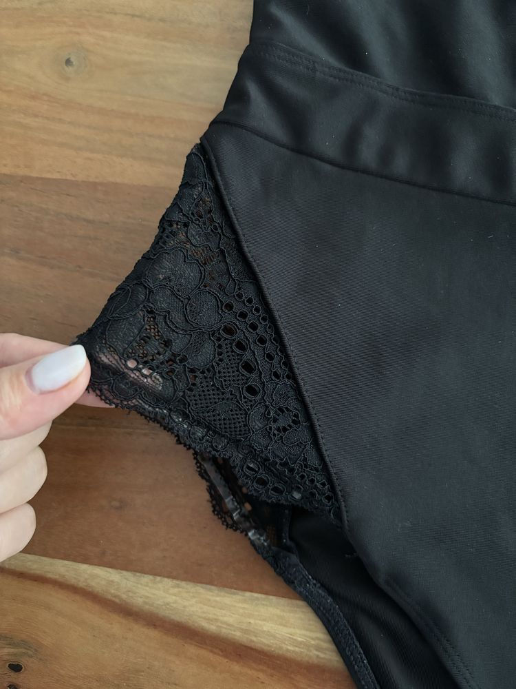 Costum de baie Asos, marimea M