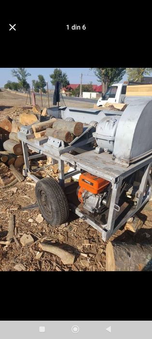 Vând spărgător lemne cu reductor