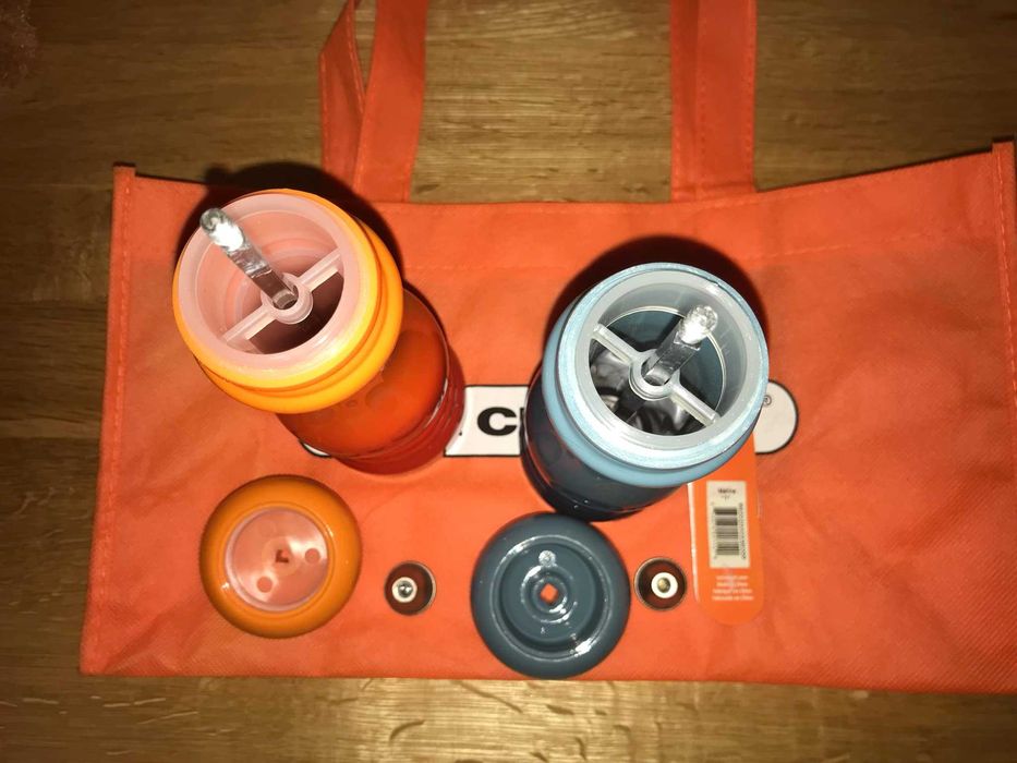 2 мелнички Le Creuset за подправки сол /пипер с голям капацитет - нови