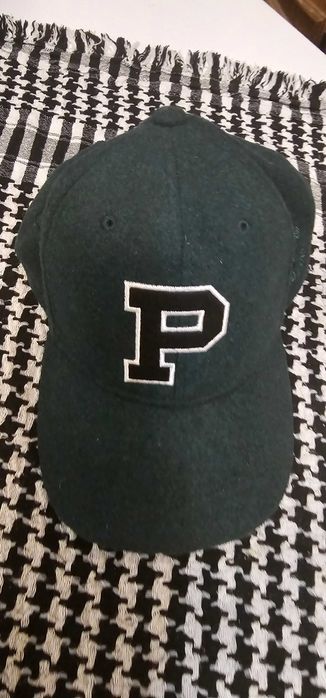 sapca de iarna cu insemn P