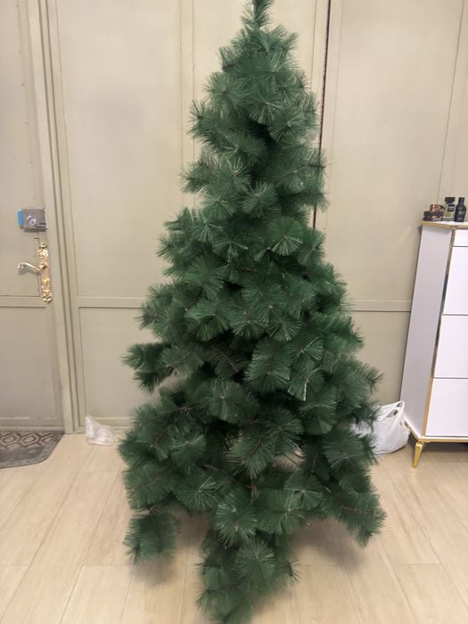 Продаётся Елка новогодняя рост 2.10 б/у