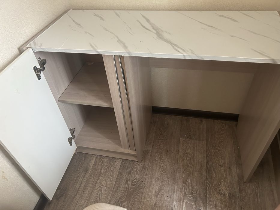 Продам стол в хорошем состоянии