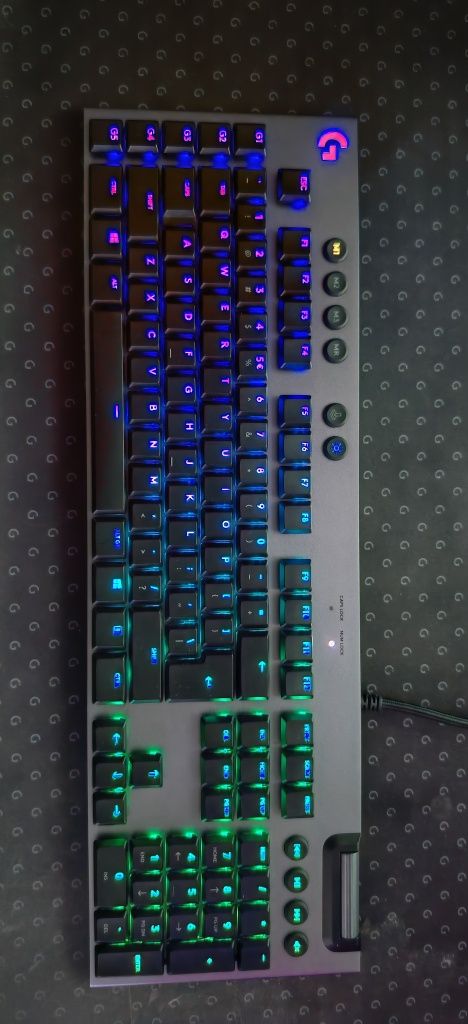 Клавиатура Logitech g815