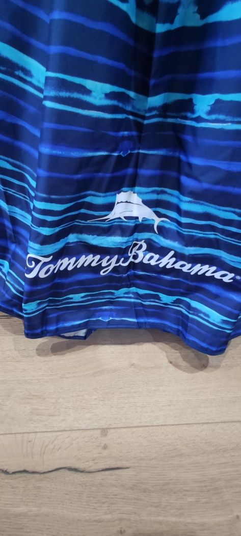 Tommy Bahama плажен чадър