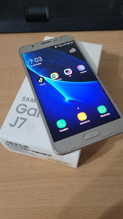 Продам Samsung J7 2016