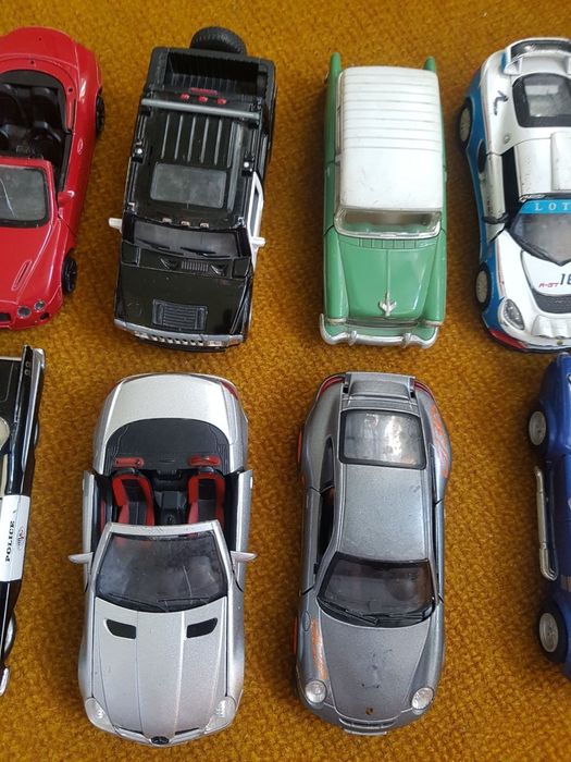 Машинки металлические коллекционные