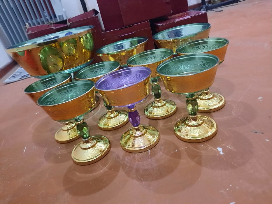 Yengi ishlatilmagan karopkalari bn turibdi