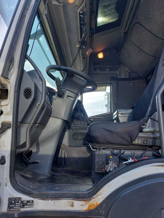 Vând Iveco Stralis pentru dezmembrat