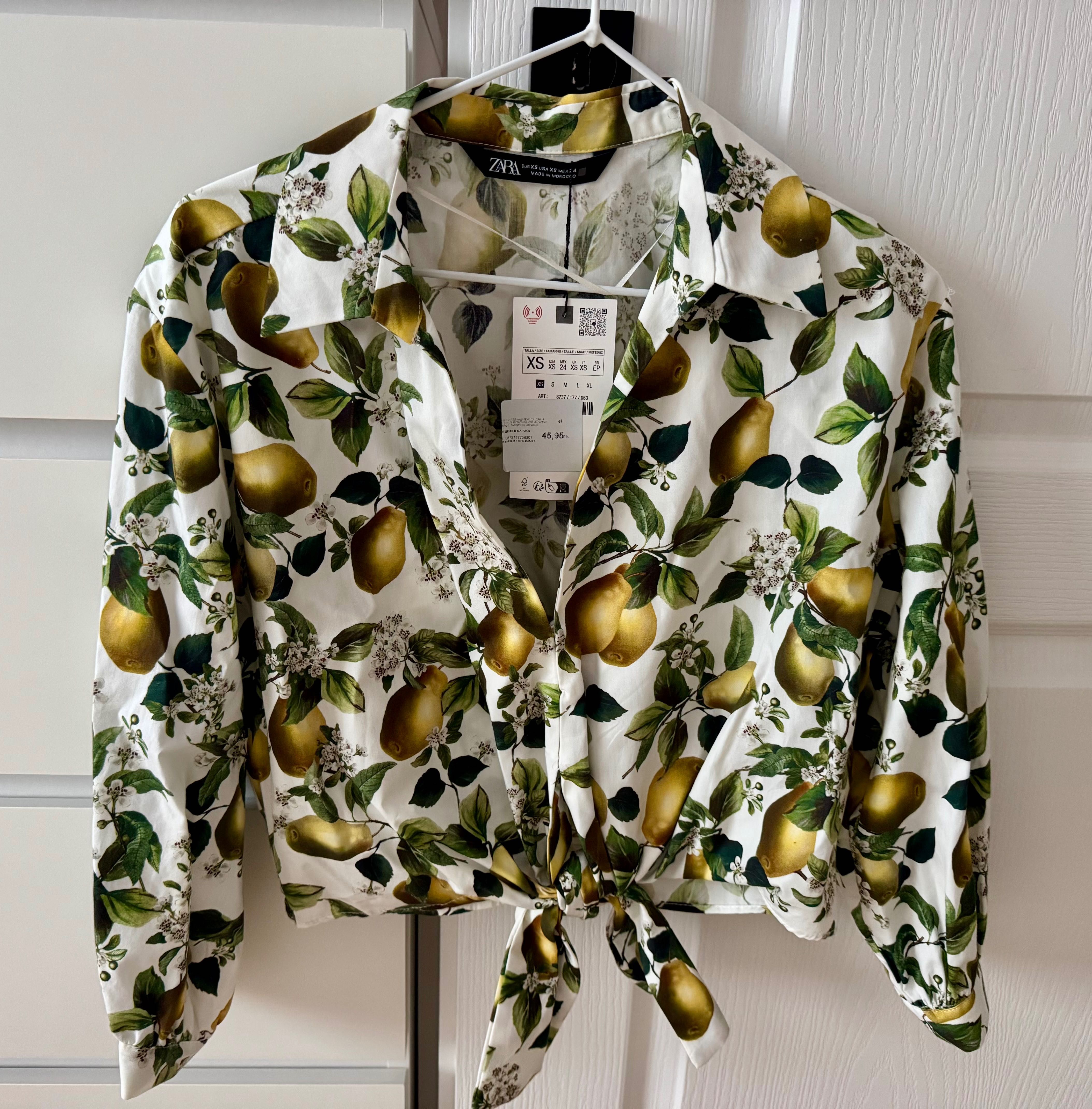 Риза Zara с лимони