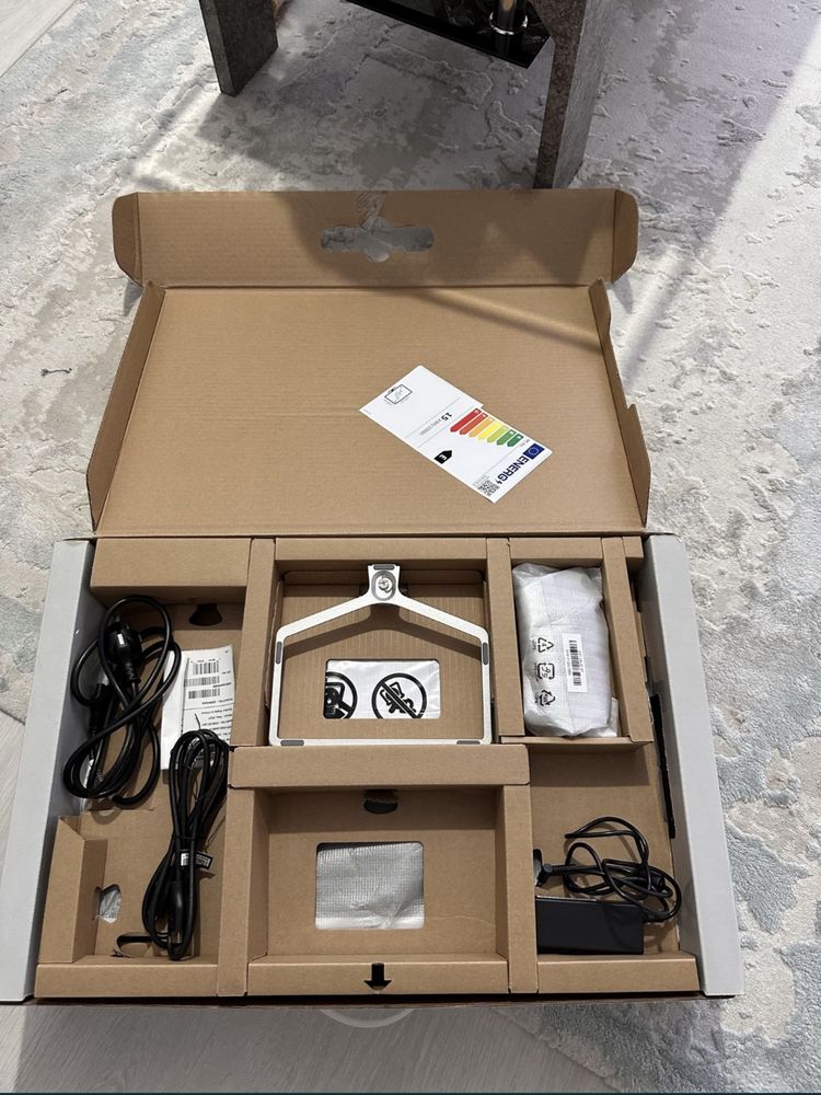 Monitor HP m24F