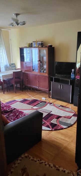 Vand apartament cu 2 camere in Slobozia  Decomandat
