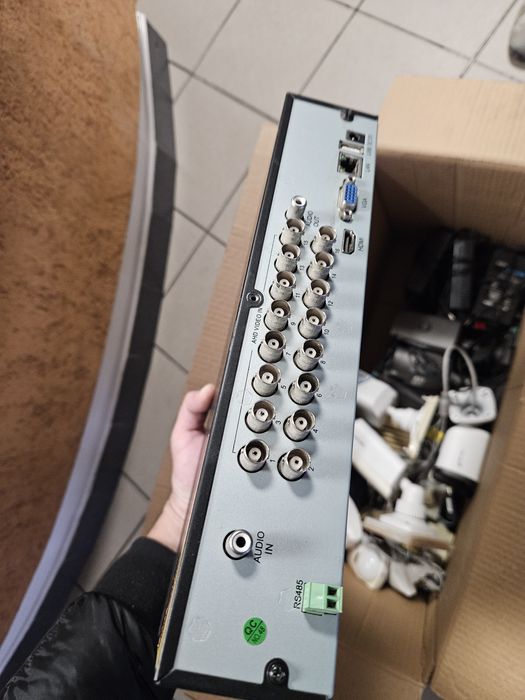 2 seturi Dvr 16 Camere + 2 seturi alarme paradox