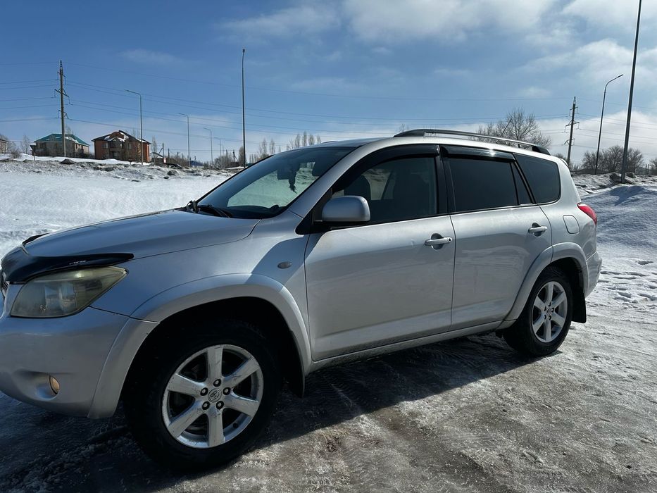 Продам Toyota Rav 4