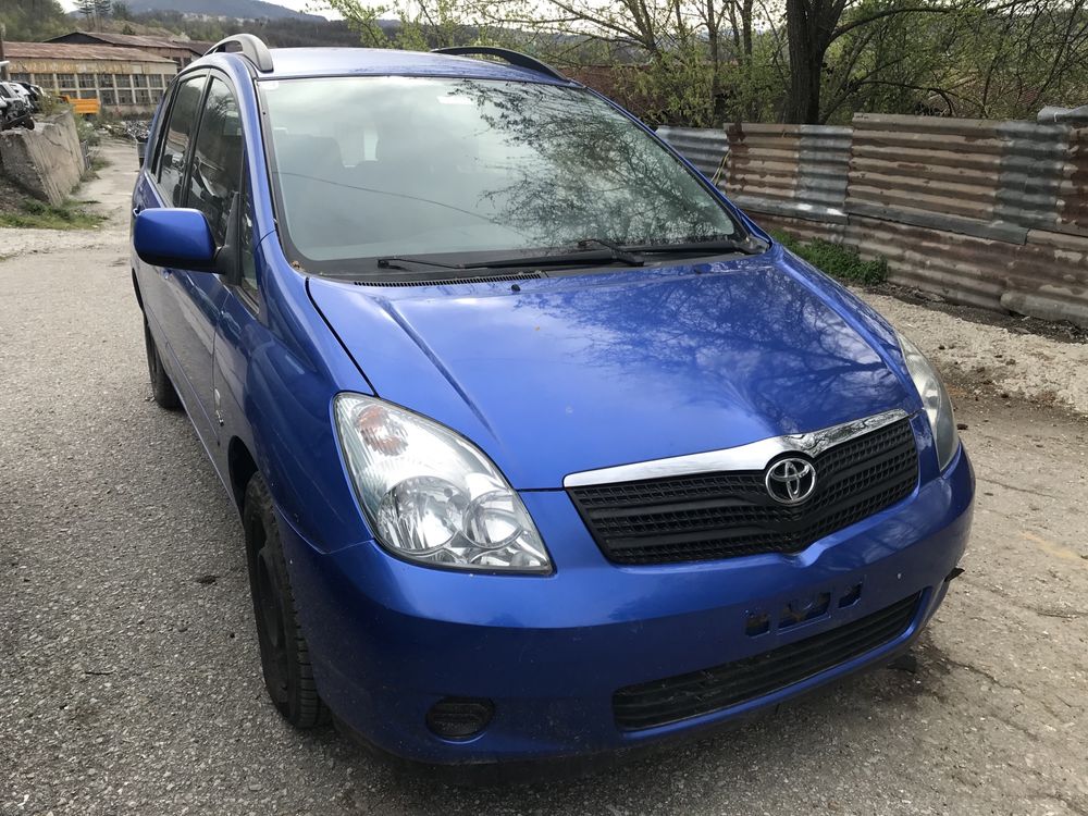 Toyota Corolla Verso 2.0d4d 90к.с на части