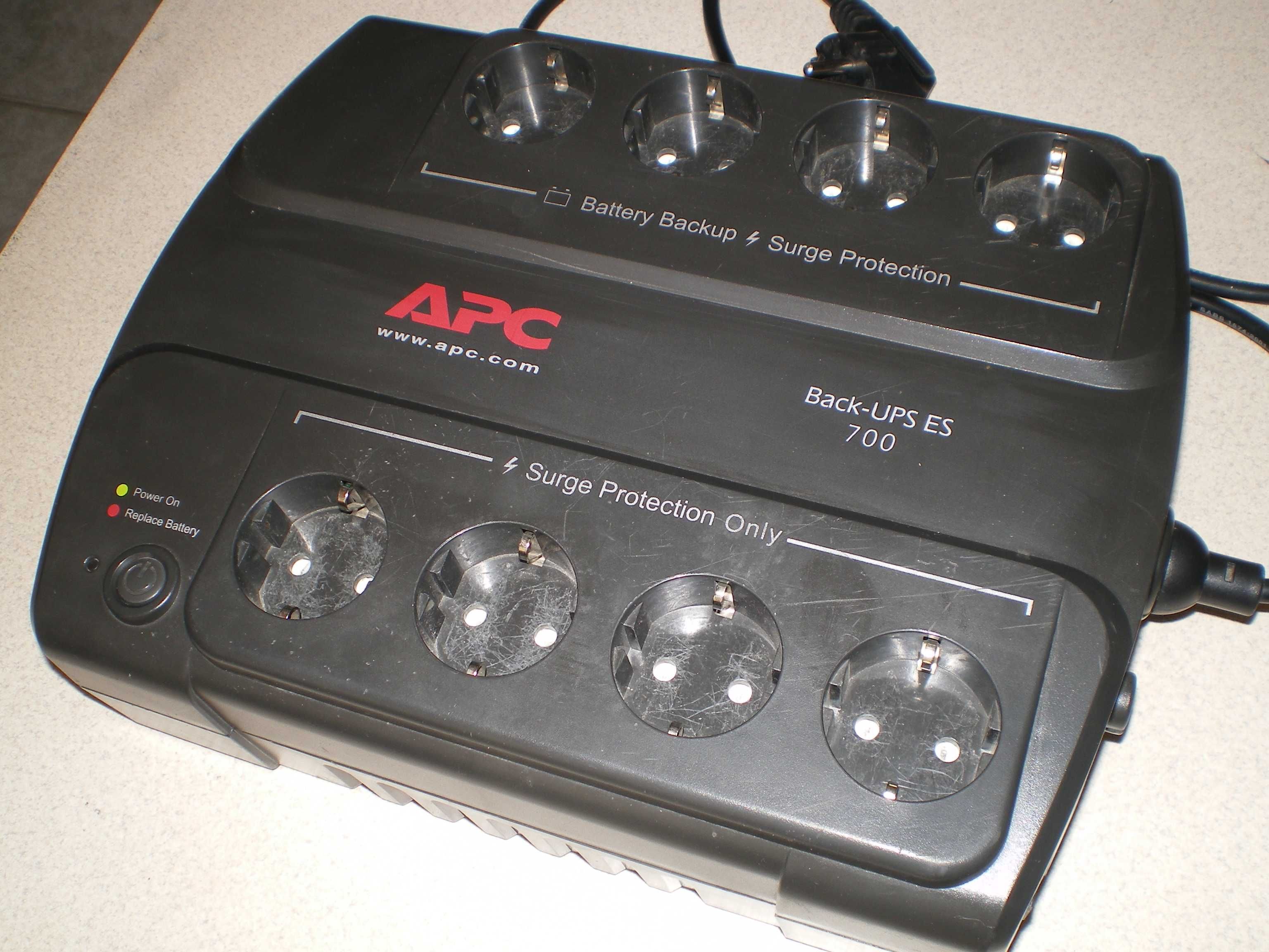 Качествен APC Back-UPS ES 700VA