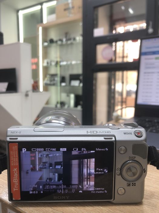 Фотоаппарат Sony NEX-5. (P25)